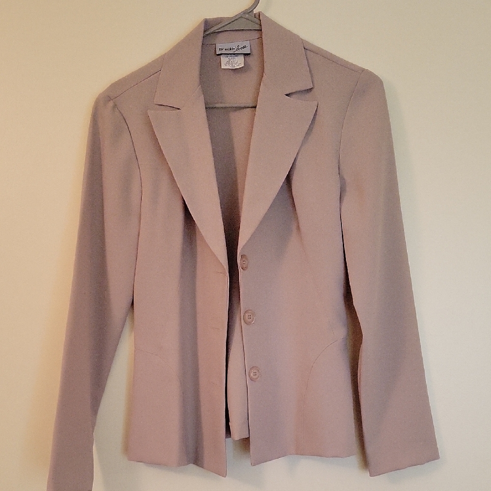 Elegant Beige Women's Blazer